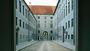 Picture: Chapel Courtyard