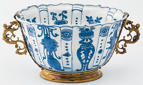 Picture: Blue-and-white porcelain bowl