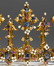 Link to the crown of an English Queen