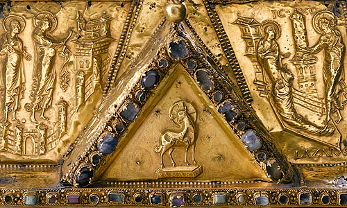 Picture: Miniature altar ciborium, detail